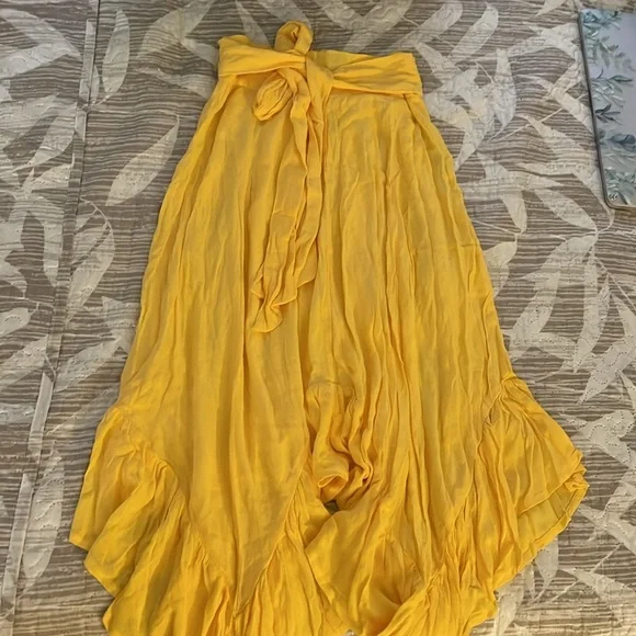 Women skirt, size small, color yellow , new, Forever21. - Picture 1 of 5